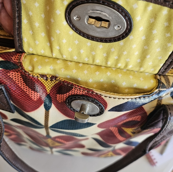 Fossil Marroon Flower Tote - Picture 8 of 11